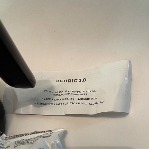 NWOB Keurig 2.0 Carafe Coffee Pot Handheld Handle Silver Black With Water Filter - Picture 6 of 8